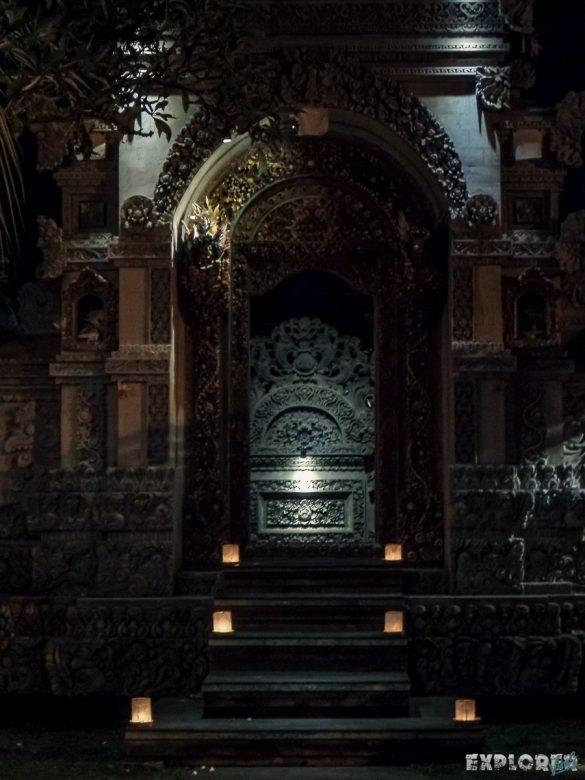 Indonesia Bali Ubud Temple Entrance Night Backpacking Backpacker Travel