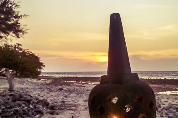 Indonesia Gili Trawangan Stupa Sunset Beach Backpacker Backpacking Travel