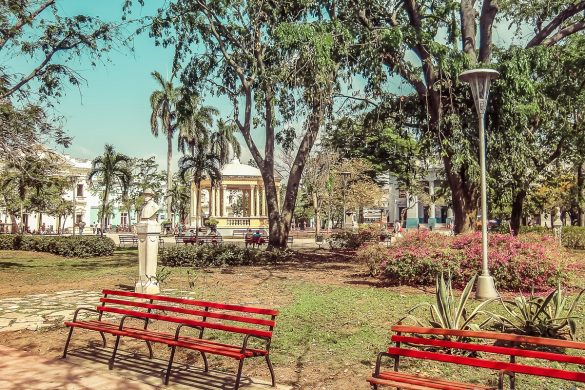 cuba santa clara parque leoncio vidal backpacker backpacking travel