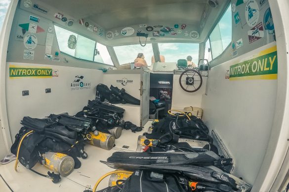 cuba trinidad playa ancon scuba diving boat backpacker backpacking travel