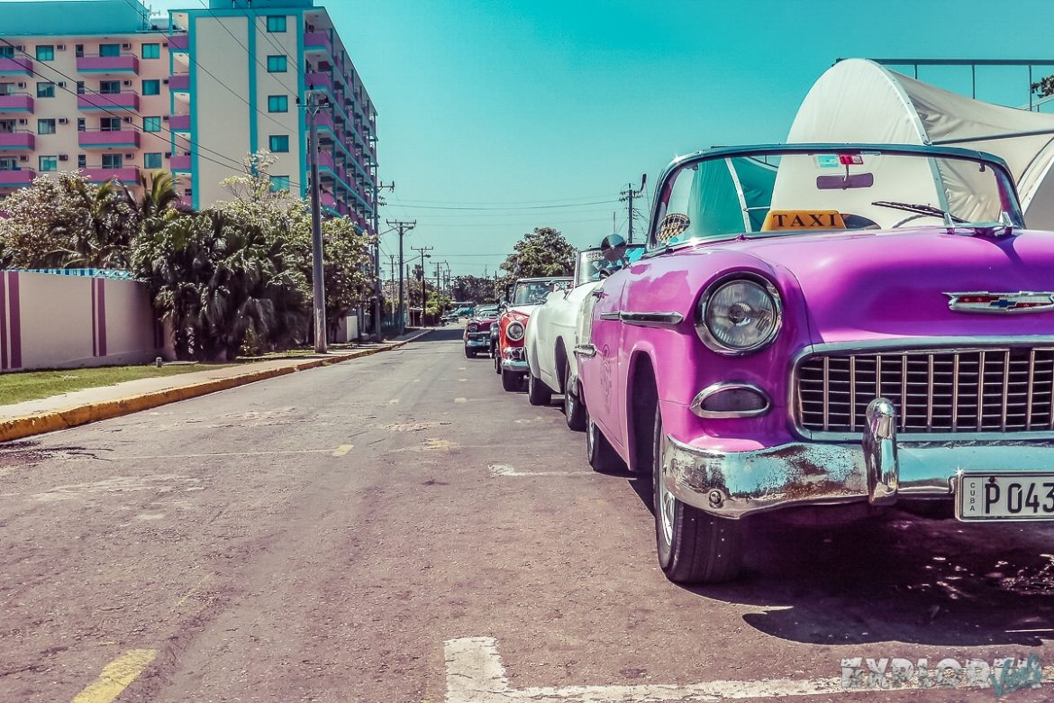 cuba varadero street oldtimer backpacker backpacking travel
