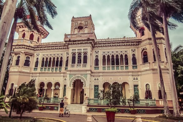 cuba cienfuegos palacio de valle backpacker backpacking travel