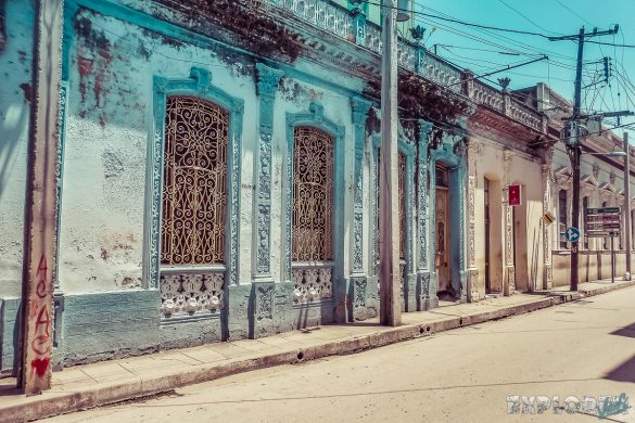 cuba santa clara colonial buildings backpacker backpacking travel