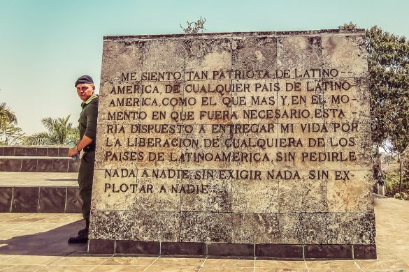 cuba santa clara memorial comandante ernesto che guevara backpacker backpacking travel