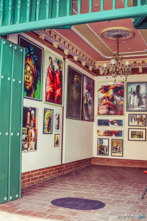 cuba trinidad paintings gallery backpacker backpacking travel