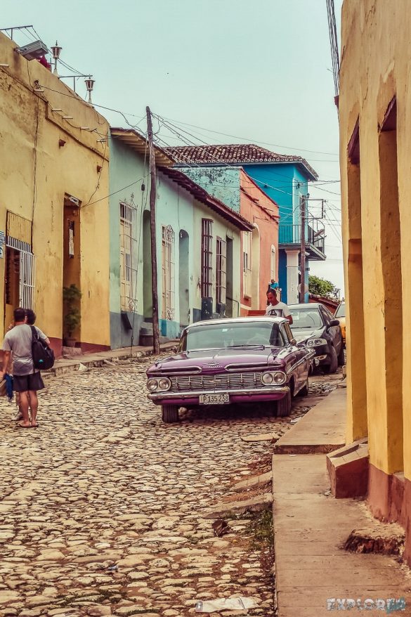 cuba trinidad streets oldtimer backpacker backpacking travel