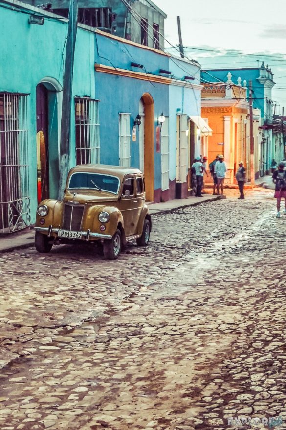 cuba trinidad streets oldtimer backpacker backpacking travel