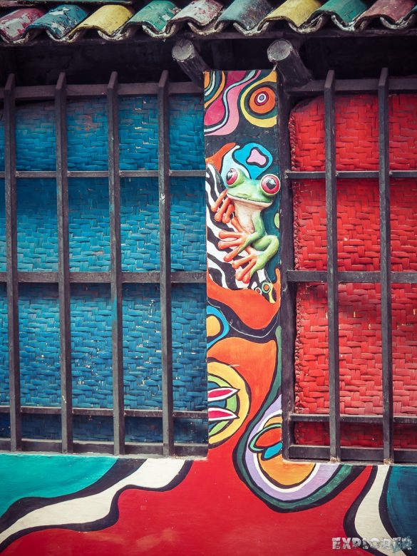 Ecuador Banos Graffiti Backpacking Backpacker Travel