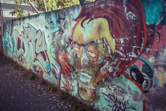 Ecuador Banos Graffiti Backpacking backpacker Travel