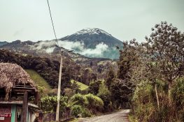 Ecuador Banos Mirador Street Backpacking backpacker Travel