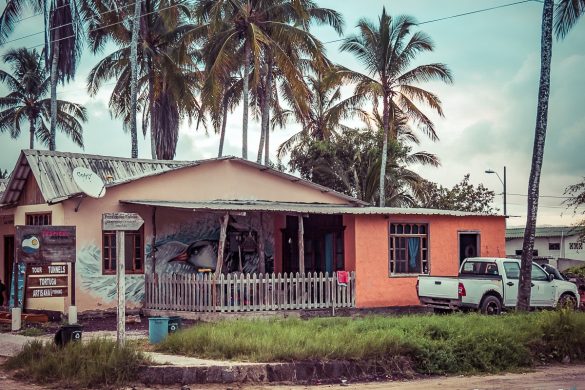 Ecuador Isabela Galapagos Graffiti Backpacking Backpacker Travel