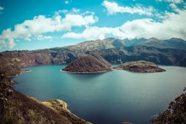Ecuador Otavalo Laguna Cuicocha Backpacking Backpacker Travel