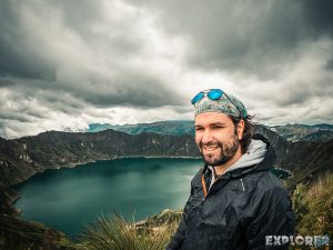 ecuador quilotoa lake backpacker backpacking travel